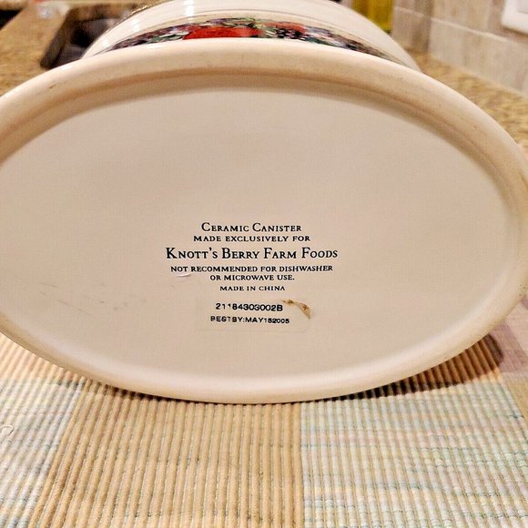 Knott's Berry Farm Oval Ceramic Cookie Storage Canister w/Attached Hinged Lid - Picture 5 of 7